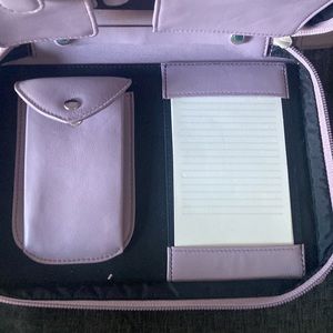 Accessory bag with handle